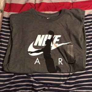 The Nike Tee
